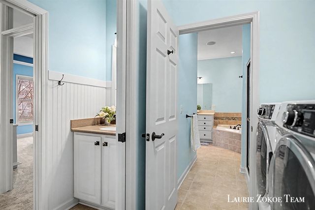 1062 Kensington Street, Grand Rapids, MI 49534