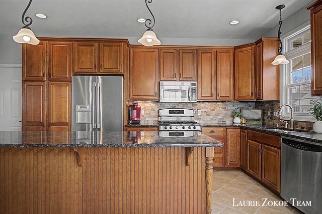 1062 Kensington Street, Grand Rapids, MI 49534