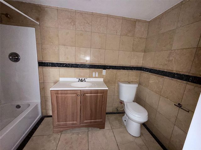 13809 Hershe Street B, Houston, TX 77015