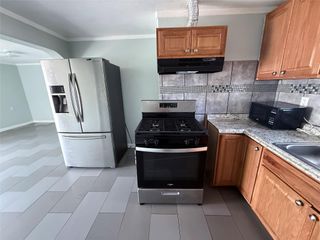 13809 Hershe Street B, Houston, TX 77015