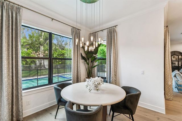 4111 W SWANN AVENUE, Tampa, FL 33609