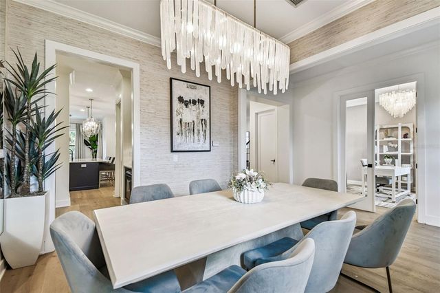 4111 W SWANN AVENUE, Tampa, FL 33609