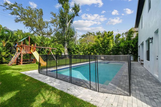 4111 W SWANN AVENUE, Tampa, FL 33609