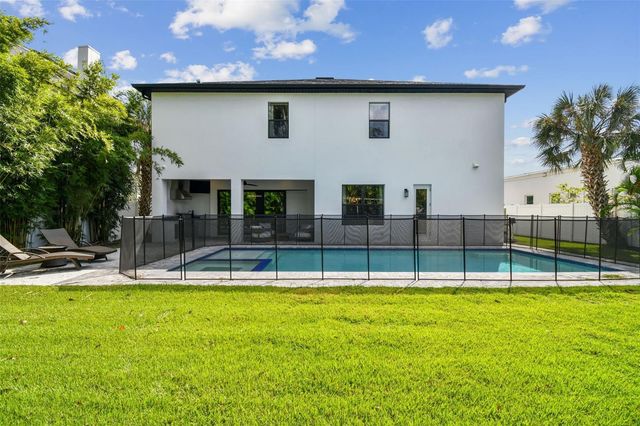 4111 W SWANN AVENUE, Tampa, FL 33609