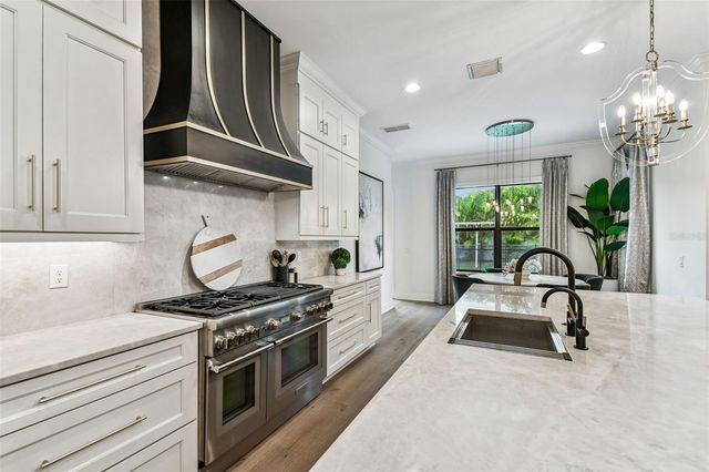 4111 W SWANN AVENUE, Tampa, FL 33609