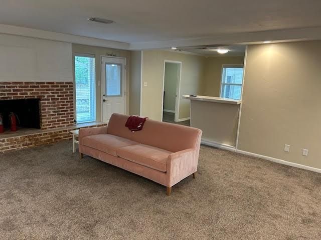 2405 Avenue S, Huntsville, TX 77340