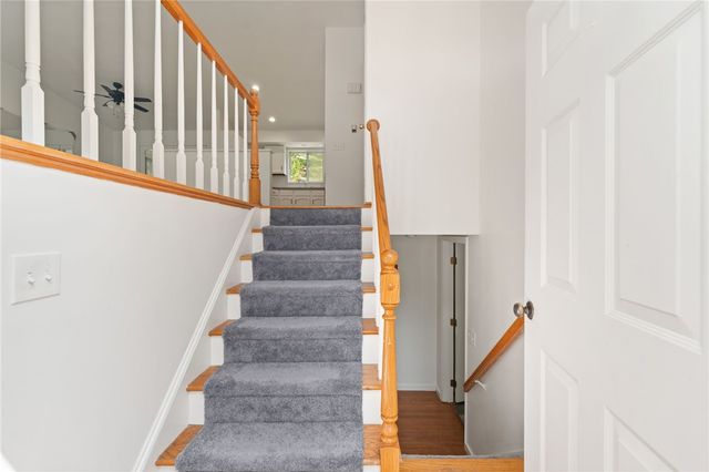 34 Winsor Avenue, Johnston, RI 02919