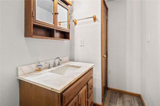 16195 Locust Lane, Fayetteville, AR 72704
