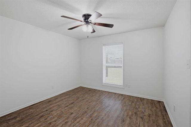 78 E End Avenue E, Sulphur, LA 70663
