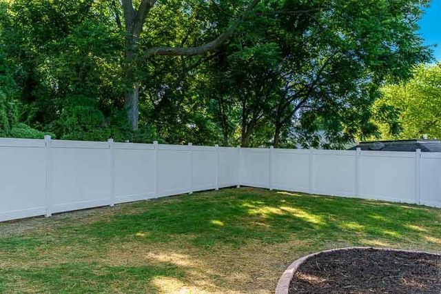 445 Bostwick Avenue, Janesville, WI 53545