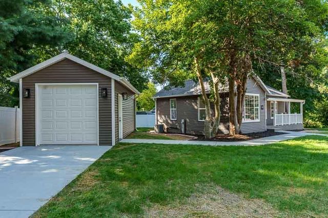445 Bostwick Avenue, Janesville, WI 53545