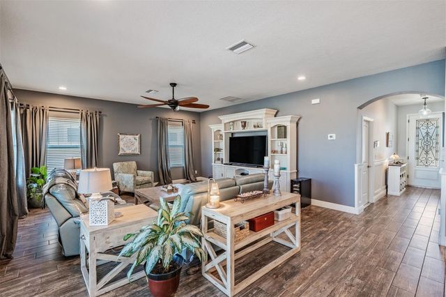 32401 NATURAL BRIDGE ROAD, Wesley Chapel, FL 33543