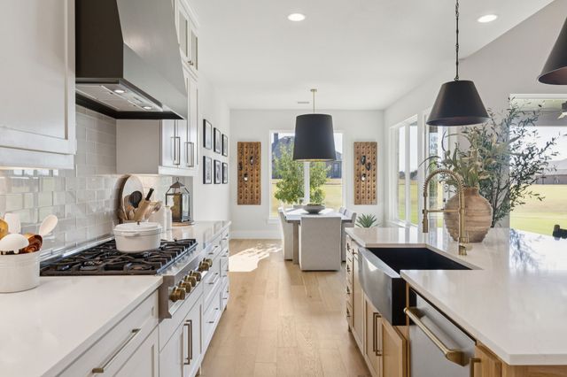 115 Knoll Trail, Gunter, TX 75058