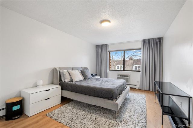 555 Central Park Avenue 109, Scarsdale, NY 10583