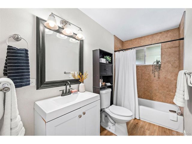 30 Ames St, Lakewood, CO 80226