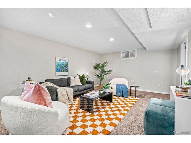 30 Ames St, Lakewood, CO 80226