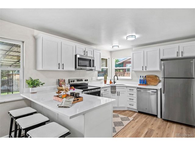30 Ames St, Lakewood, CO 80226