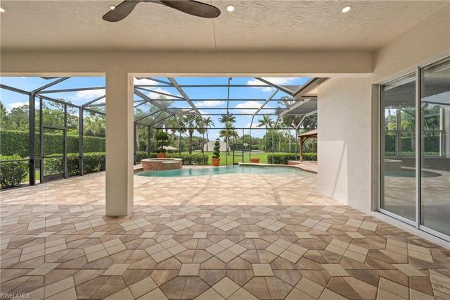 440 20th AVE NE, Naples, FL 34120