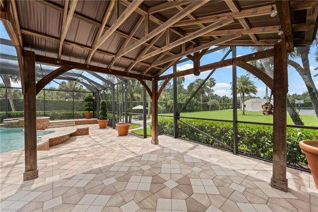 440 20th AVE NE, Naples, FL 34120