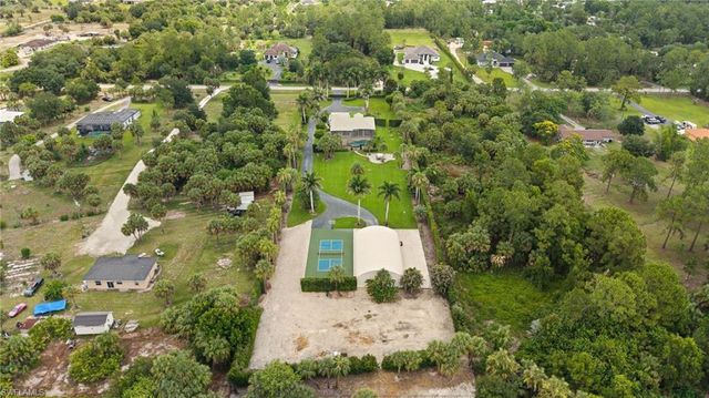 440 20th AVE NE, Naples, FL 34120