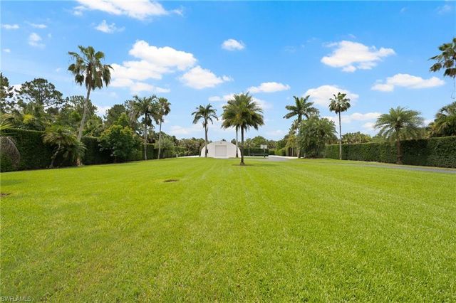 440 20th AVE NE, Naples, FL 34120