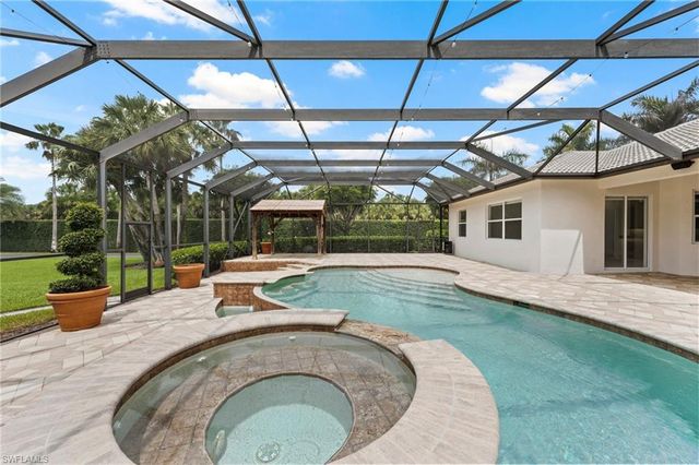 440 20th AVE NE, Naples, FL 34120