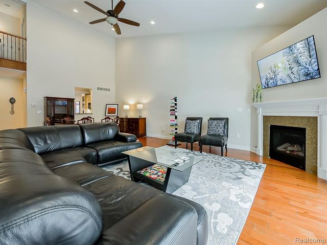 7212 Berry Field, West Bloomfield, MI 48322