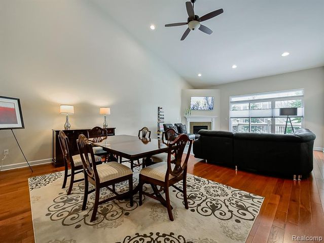 7212 Berry Field, West Bloomfield, MI 48322