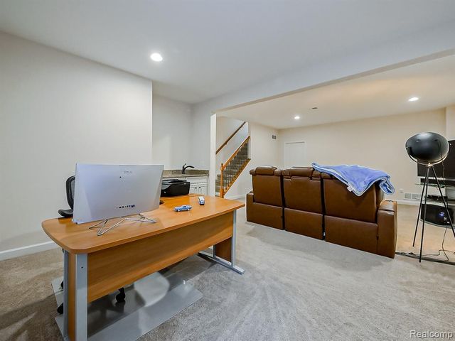 7212 Berry Field, West Bloomfield, MI 48322