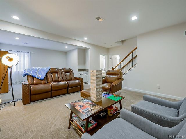 7212 Berry Field, West Bloomfield, MI 48322