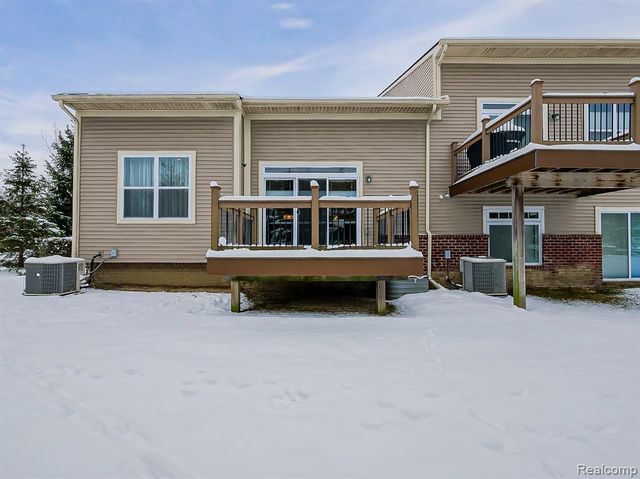 7212 Berry Field, West Bloomfield, MI 48322