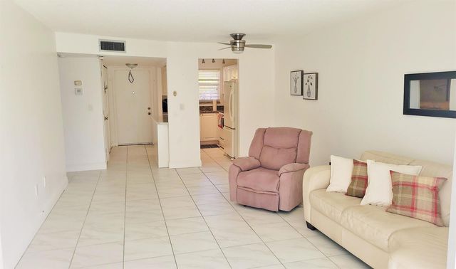 2801 N Pine Island Road 204, Sunrise, FL 33322