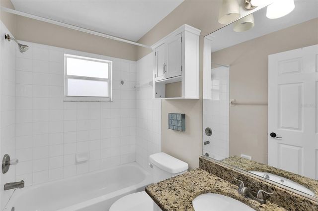 6834 34TH AVENUE E, Palmetto, FL 34221