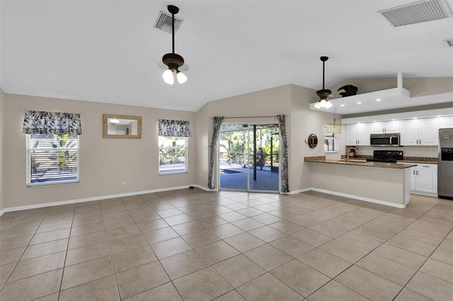 6834 34TH AVENUE E, Palmetto, FL 34221