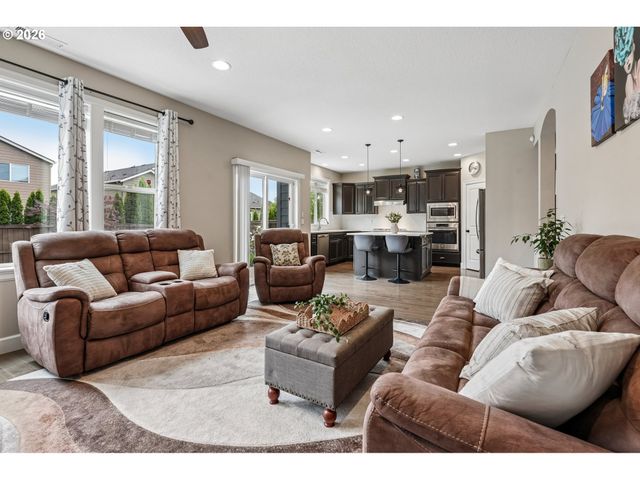 17372 Nw VIOLA St, Portland, OR 97229