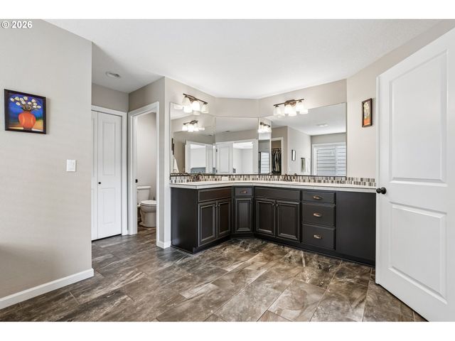 17372 Nw VIOLA St, Portland, OR 97229