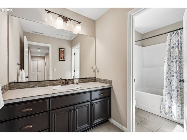 17372 Nw VIOLA St, Portland, OR 97229
