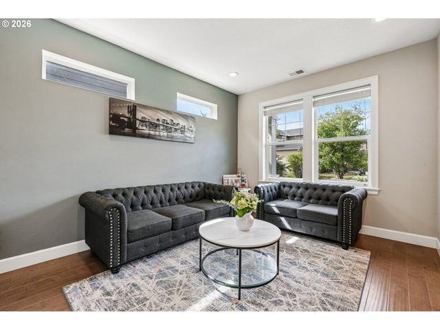 17372 Nw VIOLA St, Portland, OR 97229