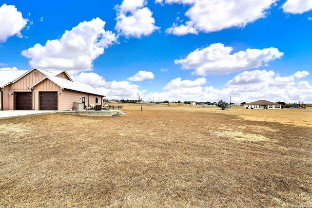 445 Spanish Grant, Bandera, TX 78003
