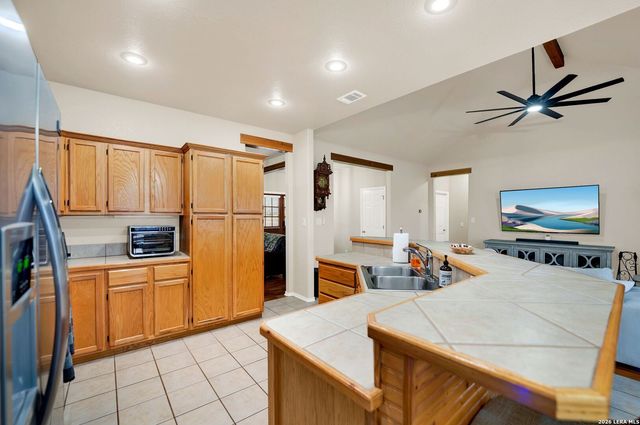 445 Spanish Grant, Bandera, TX 78003