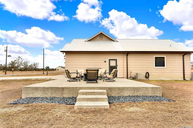 445 Spanish Grant, Bandera, TX 78003