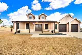 445 Spanish Grant, Bandera, TX 78003