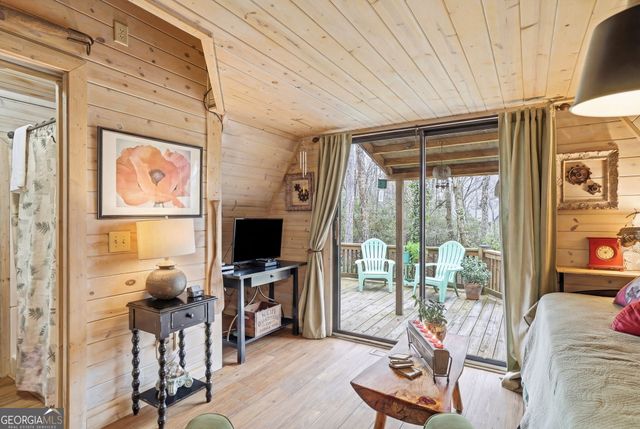 91 Rose Circle, Clayton, GA 30525