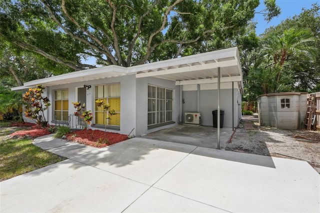 2117 BARCELONA DRIVE, Clearwater, FL 33764