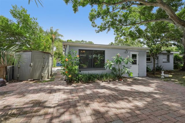 2117 BARCELONA DRIVE, Clearwater, FL 33764