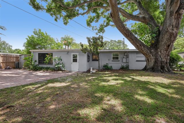 2117 BARCELONA DRIVE, Clearwater, FL 33764