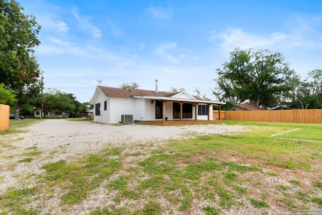 456 Magazine, New Braunfels, TX 78130