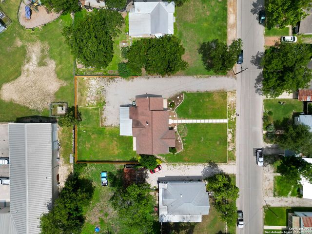 456 Magazine, New Braunfels, TX 78130
