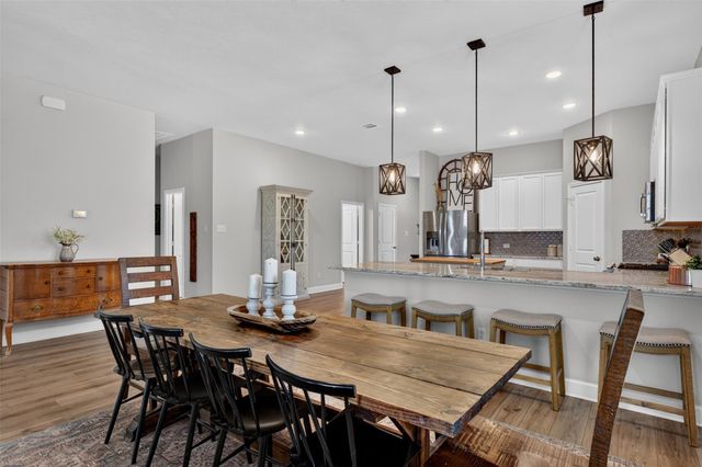 932 Wild Vine Pass, Brenham, TX 77833