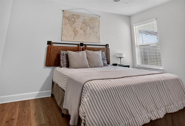 932 Wild Vine Pass, Brenham, TX 77833